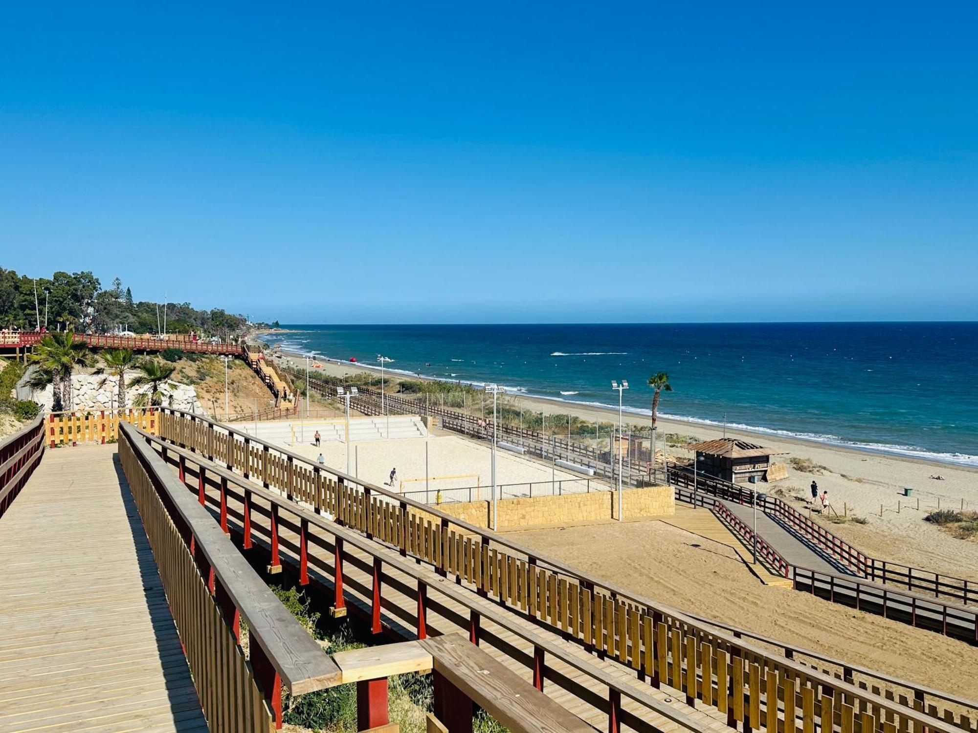 Frente A La Playa Apartamento Boutique En Марбелья Экстерьер фото