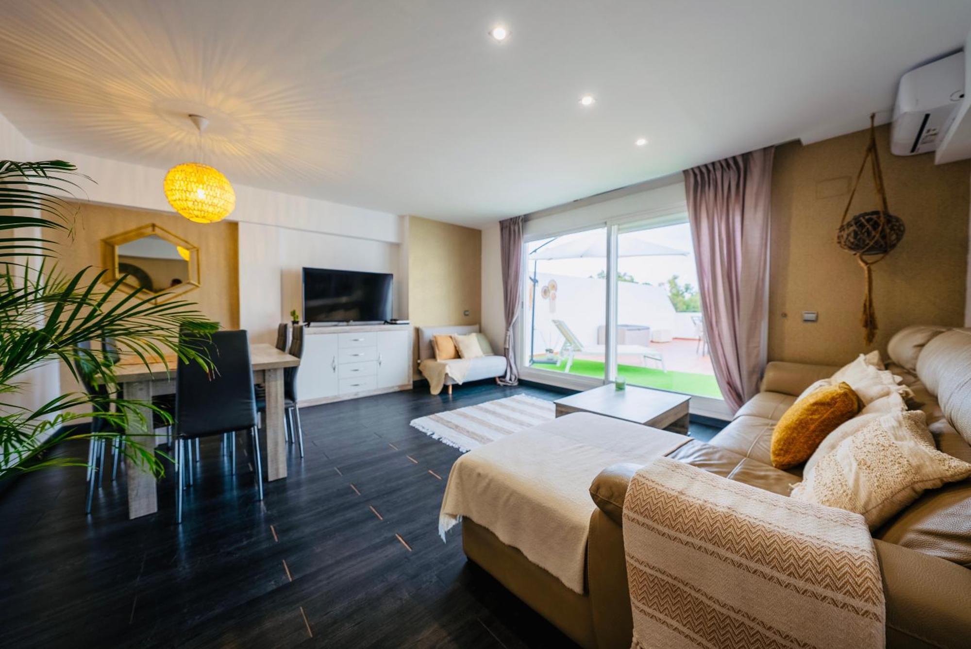 Frente A La Playa Apartamento Boutique En Марбелья Экстерьер фото