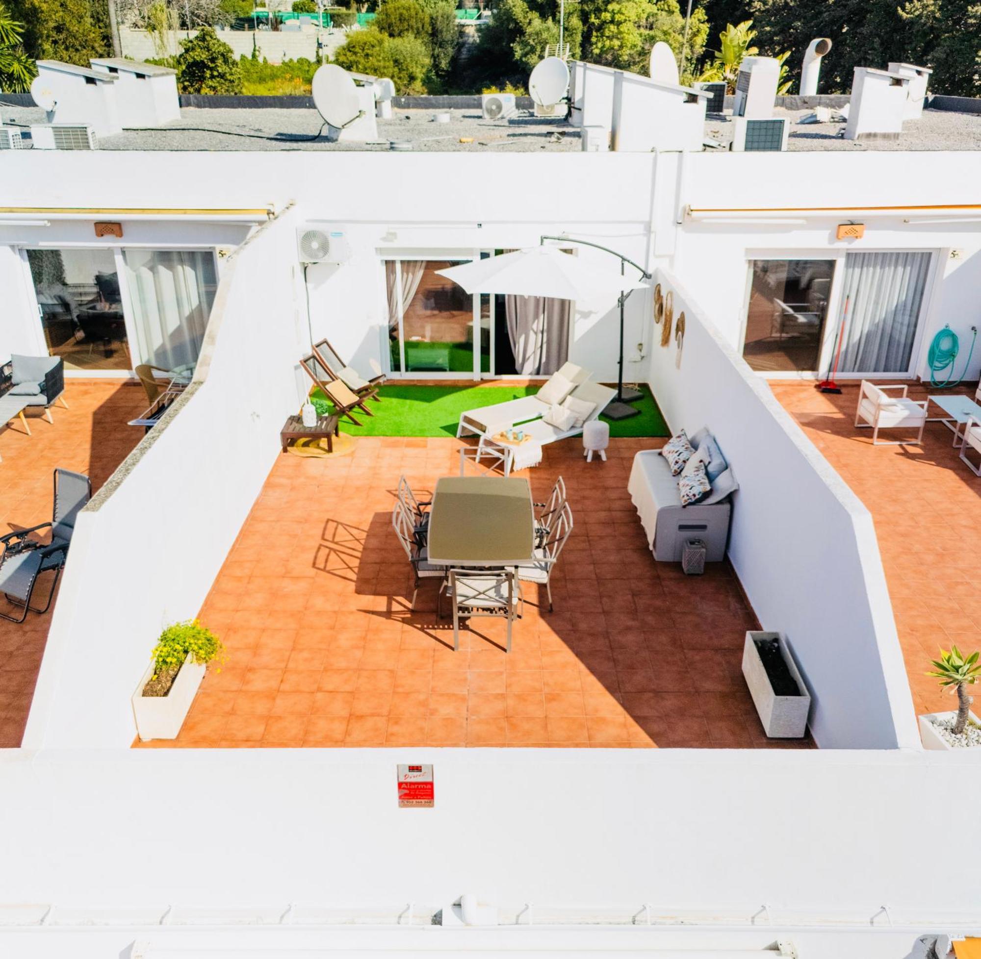 Frente A La Playa Apartamento Boutique En Марбелья Экстерьер фото